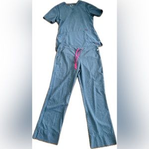 Smitten women’s scrubs size Medium